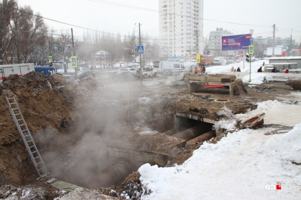 Теплосеть на Стара-Загоре прорывало дважды Теплосеть на Стара-Загоре прорывало дважды