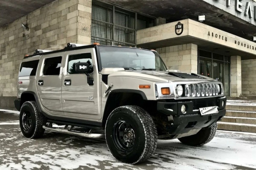 Hummer H2 уже не имеет военного прошлого Hummer H2 уже не имеет военного прошлого