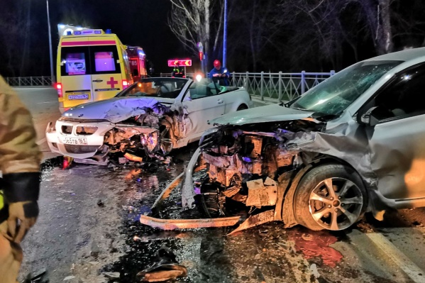 Водитель BMW M6 устанавливается Водитель BMW M6 устанавливается