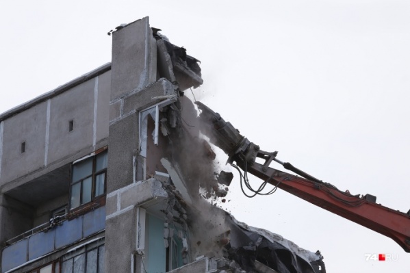 Некоторые семьи, жившие в разрушенном взрывом доме, уже получили новое жильё Некоторые семьи, жившие в разрушенном взрывом доме, уже получили новое жильё
