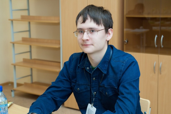 Степан Вахрушев учится в 11-м классе СУНЦа, а после его окончания собирается поступать в МГУ или МФТИ Степан Вахрушев учится в 11-м классе СУНЦа, а после его окончания собирается поступать в МГУ или МФТИ