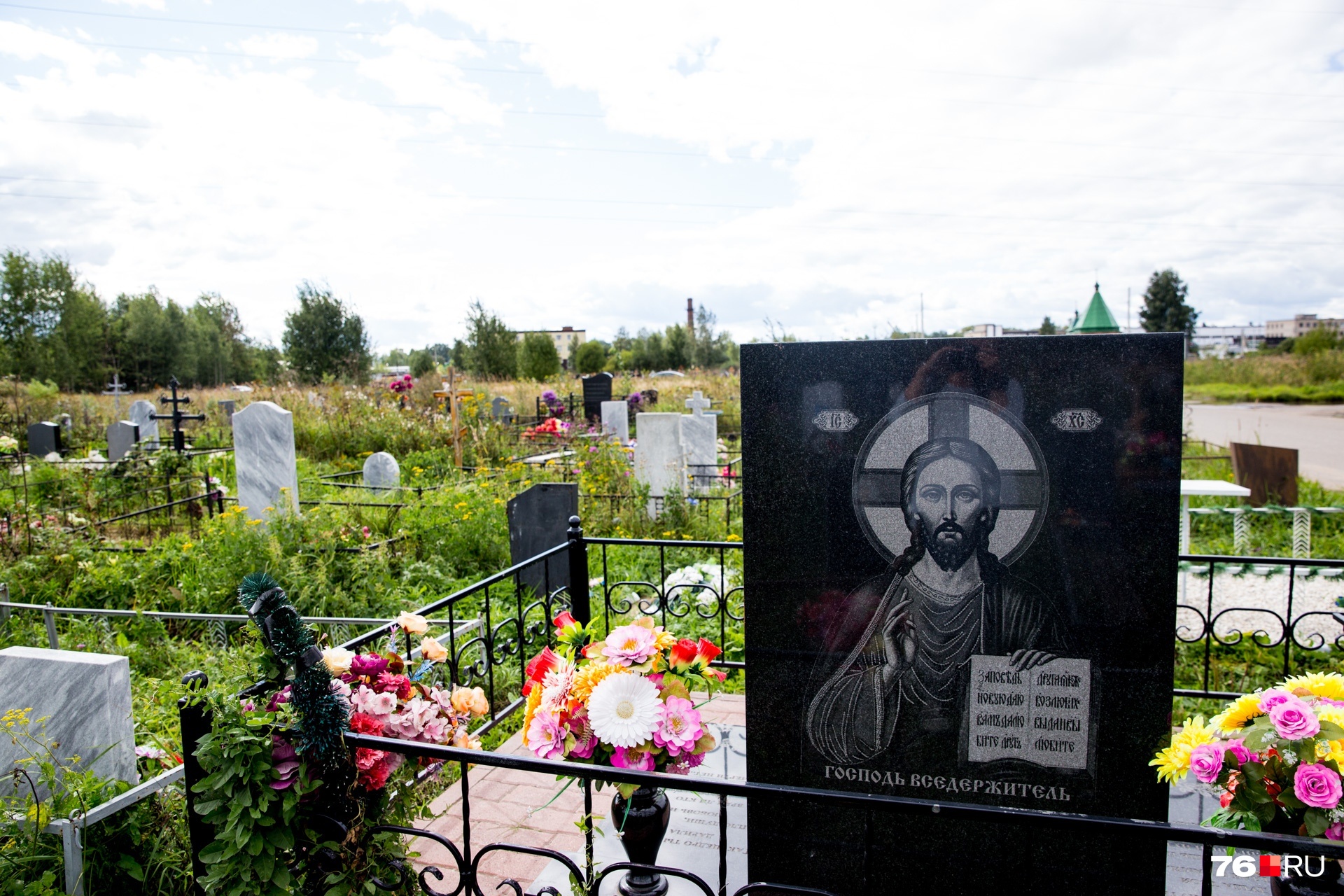 В Рыбинске судили 39-летнюю работницу похоронного агентства, которая тайно наживалась на мёртвых