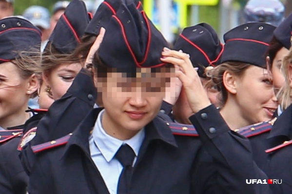 В прошлый раз потерпевшей стало плохо на суде, и заседание перенесли В прошлый раз потерпевшей стало плохо на суде, и заседание перенесли