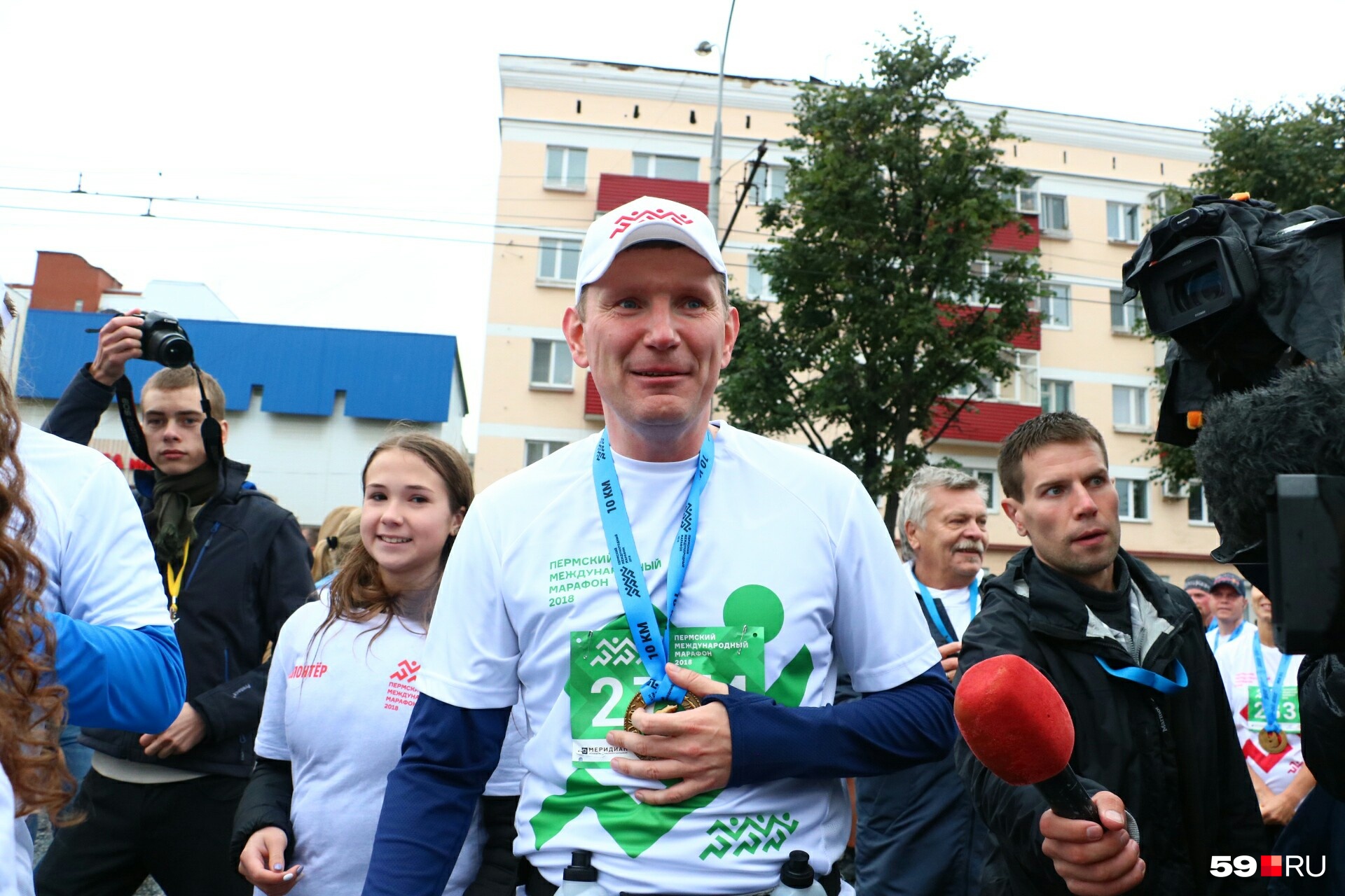 Губернатор Пермского края Максим Решетников пробежал 10 км
