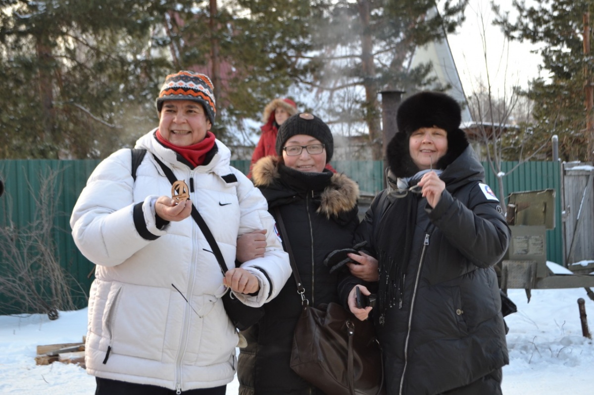 Прогулки вокруг барака. Прогулка вокруг Шарташа. Жители Шарташа фото.