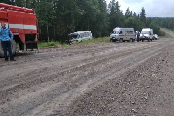 Следователи считают, что у автобуса заглох двигатель и отказали тормоза Следователи считают, что у автобуса заглох двигатель и отказали тормоза