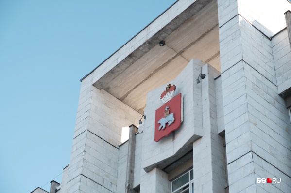Обыски прошли в помещениях Минобра, которые находятся в здании КДЦ Обыски прошли в помещениях Минобра, которые находятся в здании КДЦ