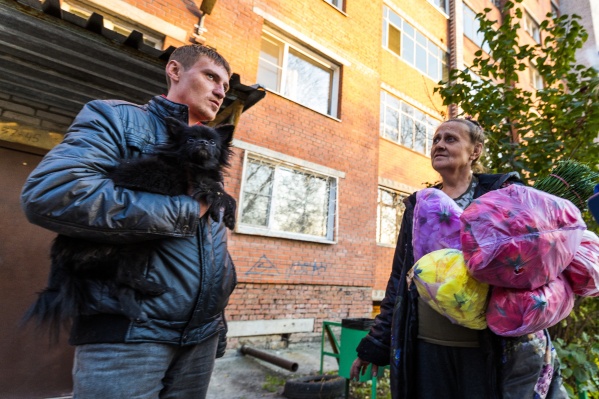 Светлана Пестова (заводчица, на которую жалуются соседи) уверяет, что у неё со всеми прекрасные отношения Светлана Пестова (заводчица, на которую жалуются соседи) уверяет, что у неё со всеми прекрасные отношения
