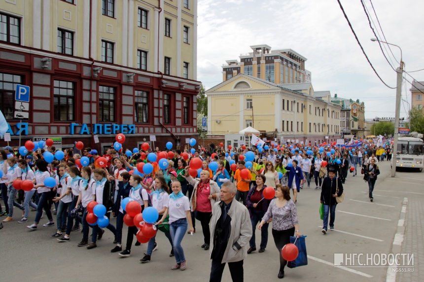 Кто написал светлый праздник