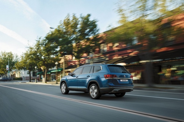 Volkswagen Teramont — большой, технологичный и динамичный кроссовер Volkswagen Teramont — большой, технологичный и динамичный кроссовер