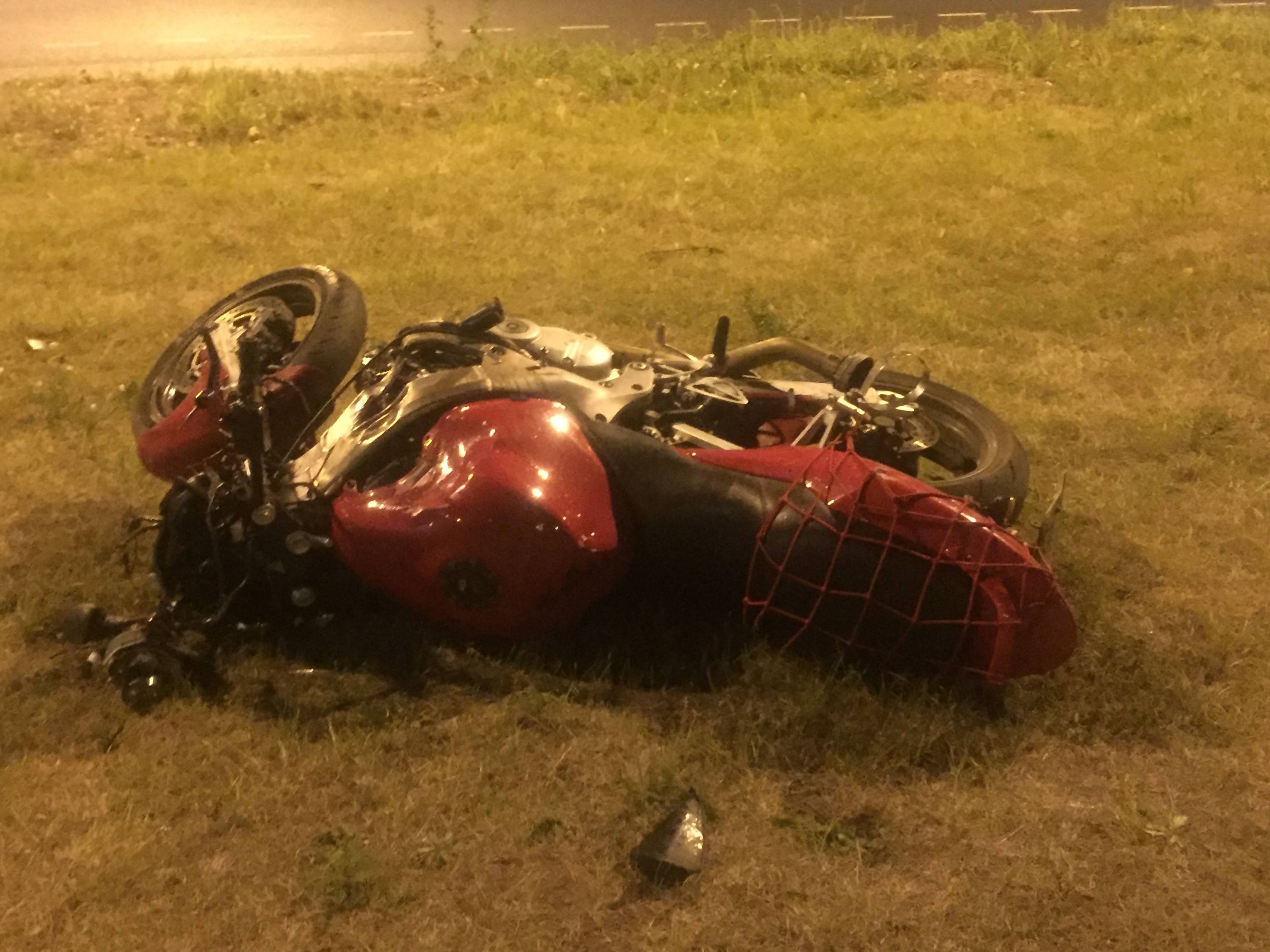 Вылетел на газон: в Тольятти погиб мотоциклист без прав