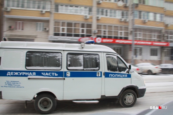 Юношу доставили в отдел полиции Юношу доставили в отдел полиции 
