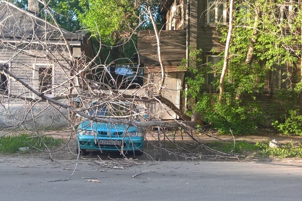 Неудачно припарковался Неудачно припарковался