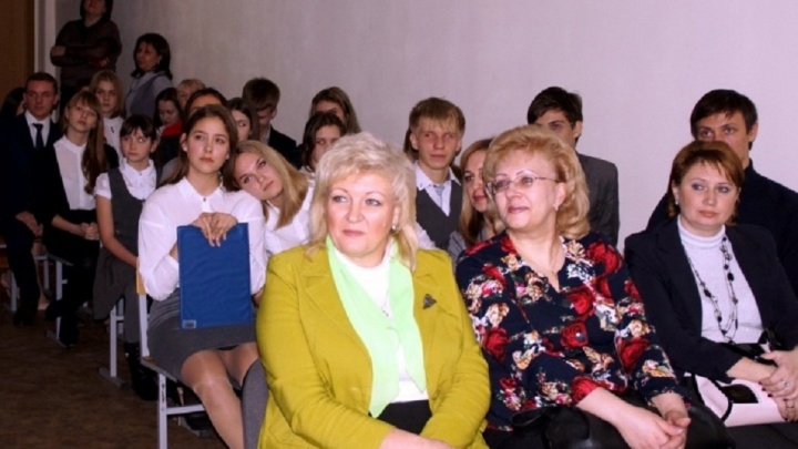 Подмена школьника на ОГЭ и суды о секс-домогательствах: в Волгограде экс-чиновница возглавила ТИК