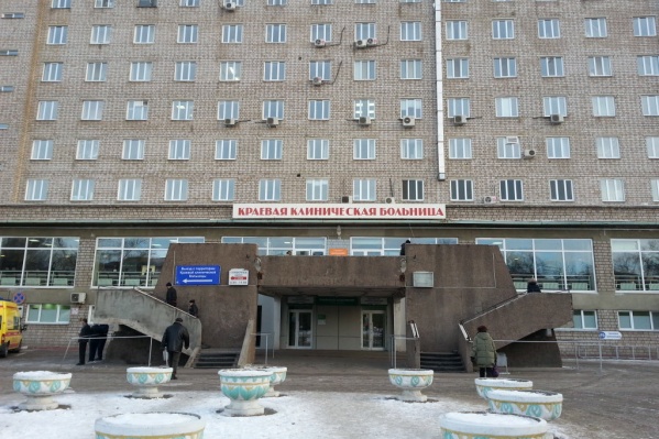 Сложную операцию на лице провела хирург Краевой клинической больницы Ольга Бобкова Сложную операцию на лице провела хирург Краевой клинической больницы Ольга Бобкова