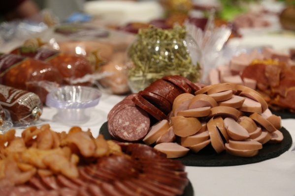 Мясо будет продаваться под открытым небом Мясо будет продаваться под открытым небом