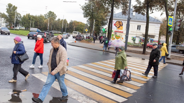 В Ярославле придумали, как избавиться от луж на пешеходных переходах
