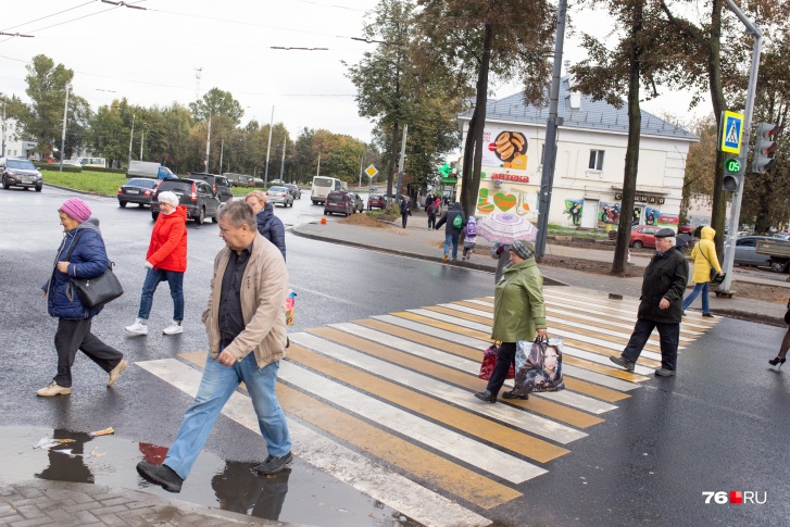 А пока — шире шаг, пешеходы! А пока — шире шаг, пешеходы!