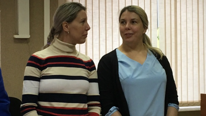Иски на 55 миллионов: в Перми начался суд по делу разлученных больше 30 лет назад сестер-близнецов