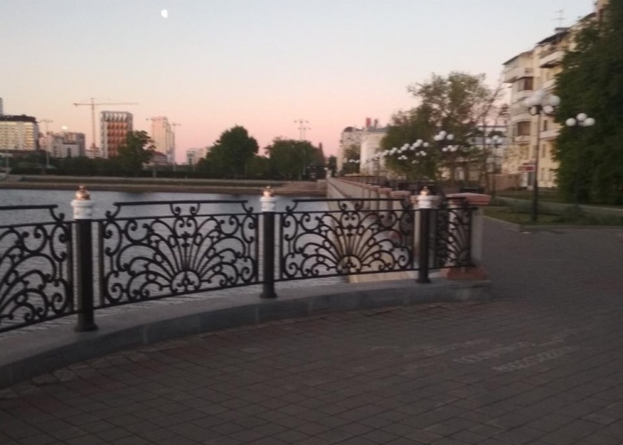 Набережную украсили купола Набережную украсили купола