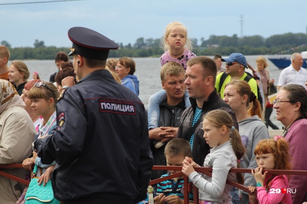 За побои сейчас предусмотрена как уголовная, так и административная ответственность За побои сейчас предусмотрена как уголовная, так и административная ответственность