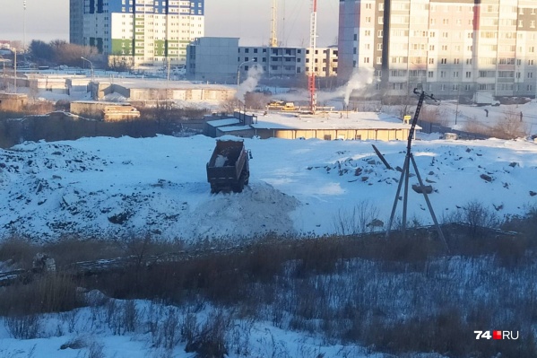 Снег в Чурилово стали вывозить с начала января Снег в Чурилово стали вывозить с начала января 
