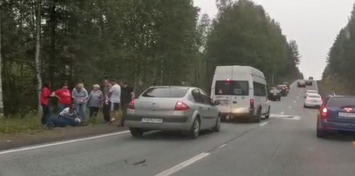 На помощь пострадавшему пришли автомобилисты На помощь пострадавшему пришли автомобилисты