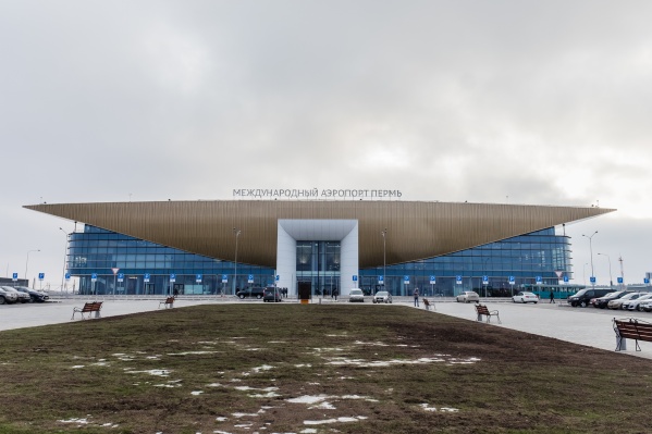 Пермский аэропорт принял самолет Красноярск — Москва, запросивший разрешение на посадку из-за плохого самочувствия пассажира Пермский аэропорт принял самолет Красноярск — Москва, запросивший разрешение на посадку из-за плохого самочувствия пассажира