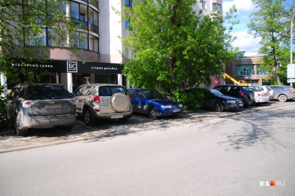 Парковочные места за минувший год стали дороже Парковочные места за минувший год стали дороже