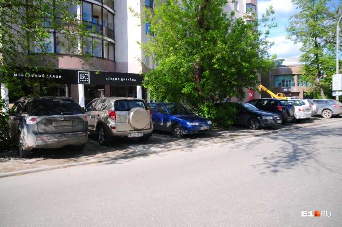 Парковочные места за минувший год стали дороже Парковочные места за минувший год стали дороже