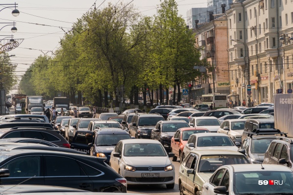По Компросу тяжело проехать уже несколько часов По Компросу тяжело проехать уже несколько часов
