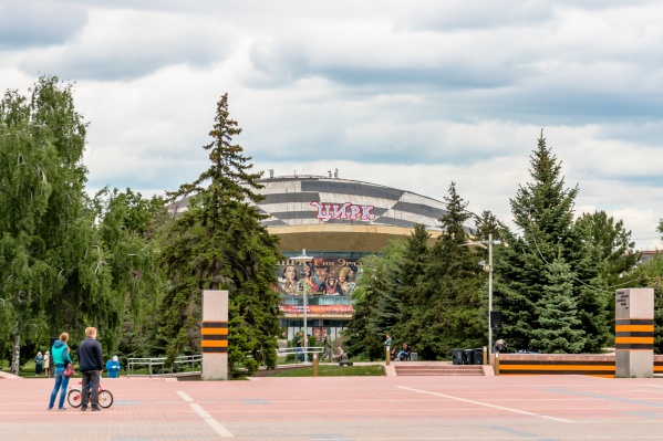 На ремонт здания нет средств ни в областном, ни в федеральном бюджетах На ремонт здания нет средств ни в областном, ни в федеральном бюджетах