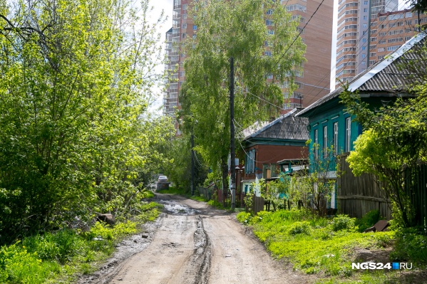 Масштабный снос Николаевки начался с началом строительства Николаевского моста Масштабный снос Николаевки начался с началом строительства Николаевского моста 