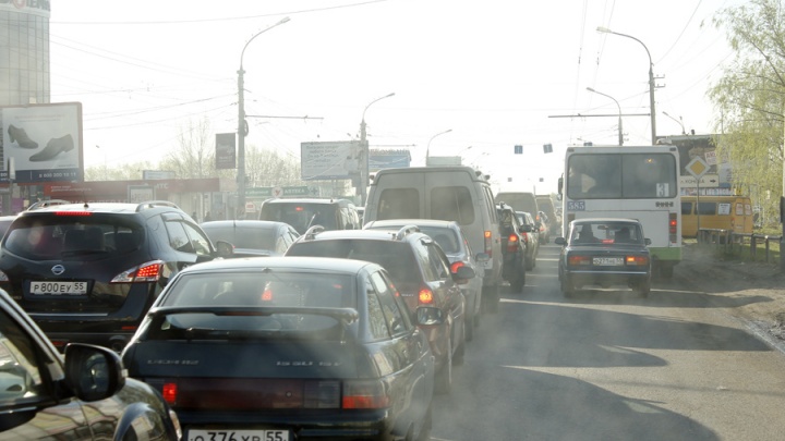 ГИБДД констатировала возвращение утренних пробок в Красноярске