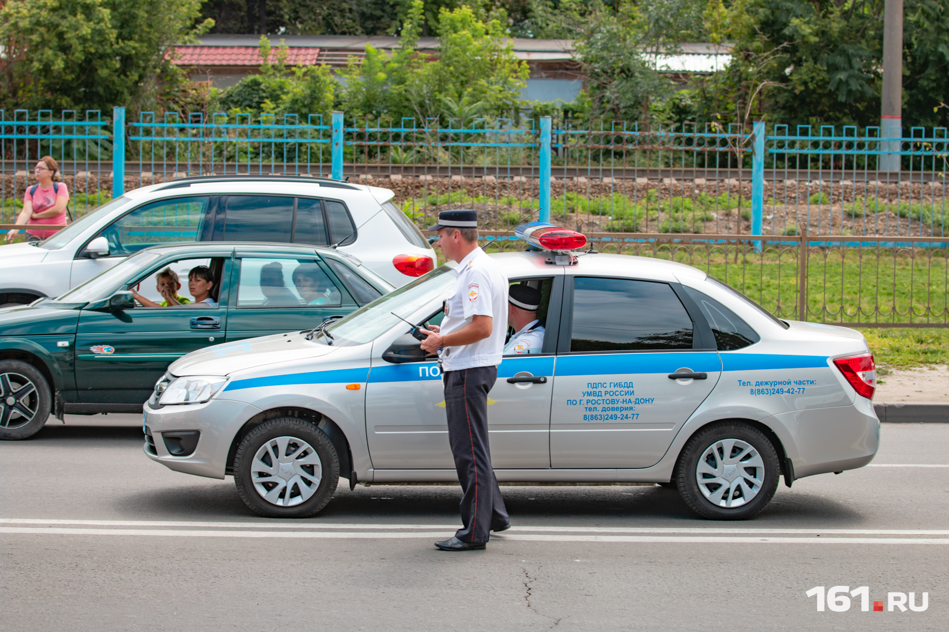 Легковые машины ростов. Машина ГИБДД. Ростов ДПС автомобили. Легковые ДПС машины. ДПС машина Ростов.