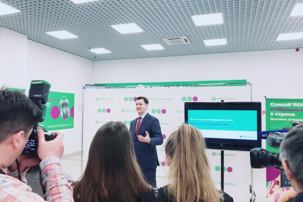 Второй год подряд «МегаФон» не только лидирует по числу базовых станций 4G/LTE, но и опережает конкурентов по скорости мобильного интернета 4G Второй год подряд «МегаФон» не только лидирует по числу базовых станций 4G/LTE, но и опережает конкурентов по скорости мобильного интернета 4G
