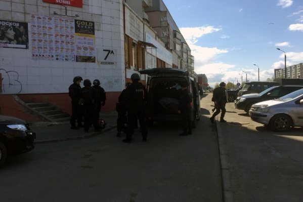 Мужчина открыл стрельбу 16 мая Мужчина открыл стрельбу 16 мая