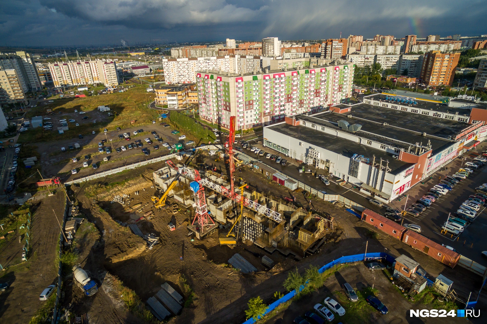 Красноярск северный микрорайон. Красноярск Северный. Микрорайон Северный. Микрорайон Северный фото. Жилмассив Красноярск.