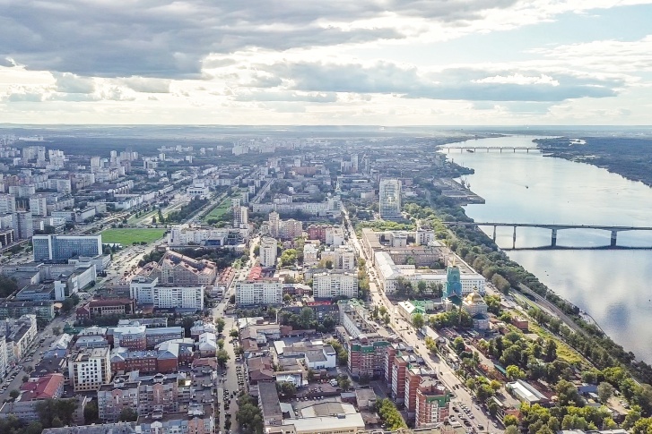 Большинство незаконных вывесок предприниматели демонтируют добровольно Большинство незаконных вывесок предприниматели демонтируют добровольно