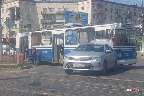 ДТП случилось около 11 часов утра ДТП случилось около 11 часов утра