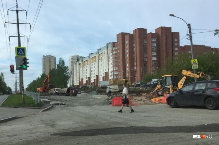 На улице Патриса Лумумбы до сих пор идет ремонт На улице Патриса Лумумбы до сих пор идет ремонт