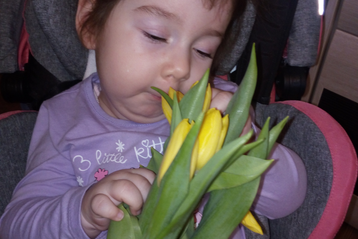 Но пока в обеспечении единственным в мире лекарством малышке в региональном Минздраве отказали