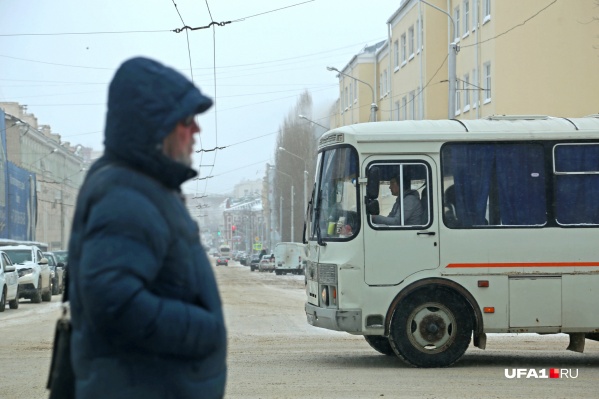 Введение штрафов для пассажиров глава региона настойчиво попросил отложить до тех пор, пока на дорогах не наведут полный порядок Введение штрафов для пассажиров глава региона настойчиво попросил отложить до тех пор, пока на дорогах не наведут полный порядок