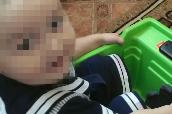 По мнению дедушки мальчика, в трагедии виновата его мать, 25-летняя Ляйсан