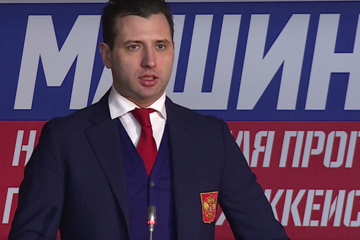 Роман Ротенберг лично ездит по городам и продвигает новую программу Роман Ротенберг лично ездит по городам и продвигает новую программу