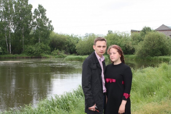 Мужчина случайно оказался у реки, в которой в тот момент тонули три подростка Мужчина случайно оказался у реки, в которой в тот момент тонули три подростка 