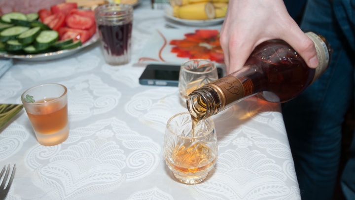 Уралец «украл» более миллиона рублей у фирмы Hennessy, пока продавал поддельный алкоголь