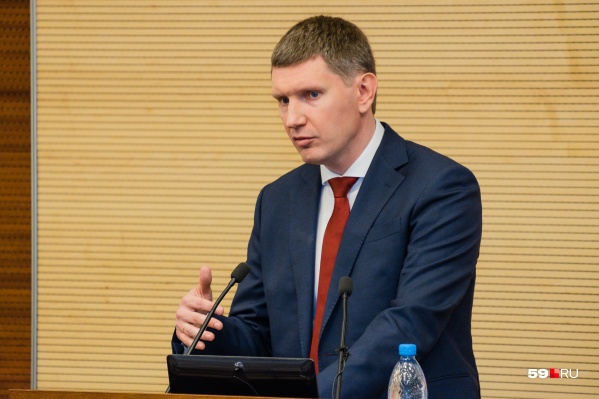 Максим Решетников рассказал о повышении зарплат, ремонте культурных учреждений и помощи малоимущим семьям Максим Решетников рассказал о повышении зарплат, ремонте культурных учреждений и помощи малоимущим семьям