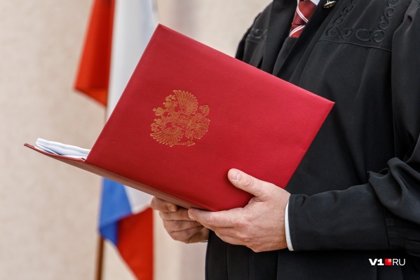 За привлечение подростка к наркобизнесу волгоградцу грозит восемь лет колонии, ещё 20 — за участие в ОПГ За привлечение подростка к наркобизнесу волгоградцу грозит восемь лет колонии, ещё 20 — за участие в ОПГ
