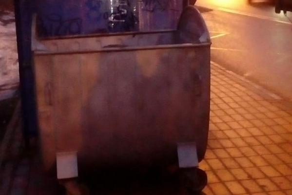 Со своим пакетиком идите мимо Со своим пакетиком идите мимо